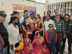 झांसी मीडिया क्लब का होली मिलन समारोह धूमधाम से संपन्न, कवियों की काव्य धारा के बीच रही सांस्कृतिक कार्यक्रमों की धूम